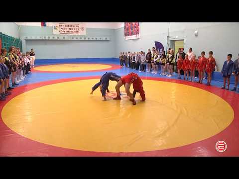 Отличники второй школы Ревды заработали на ремонт спортзала