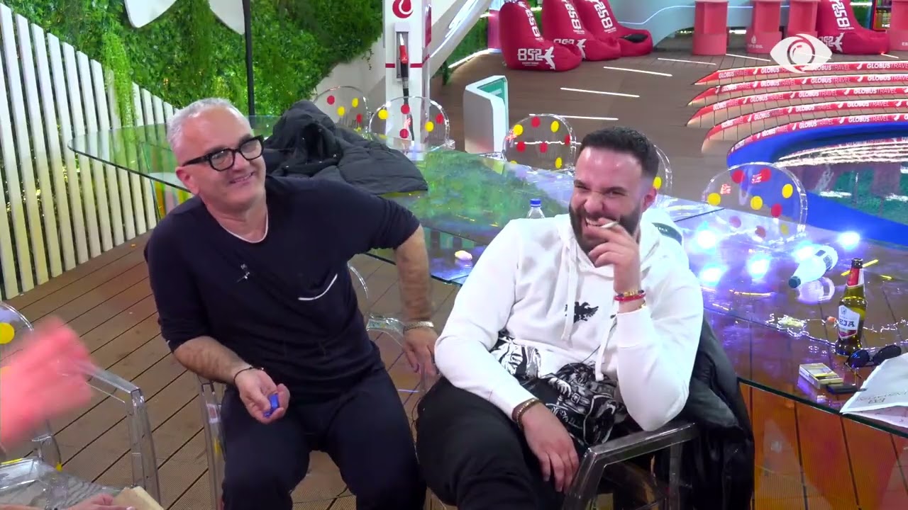 “Me vajzat, çunat hoqa qafe”/ Miri lexon vargjet e ‘thurura’ në shtëpi: Me krevatin bëra namin…