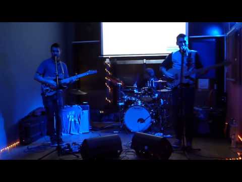 The Kill Van Kulls - Heavy On My Back (Live at Cadence Cafe - 7th September 2013)