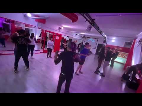 Cours de danse KIZOMBA intermédiaire
