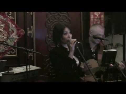 Vedrana Vukojević - VIRUJEN U TE - Live 2012