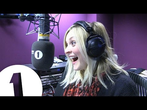 Star Caller - Fearne Cotton and Joanna Lumley