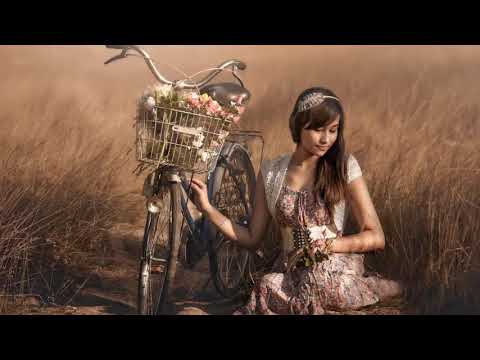 Thể hiện bởi Diễm Liên