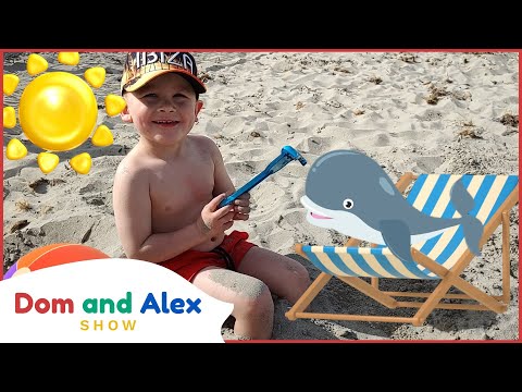 Dom and Alex play in the Beach