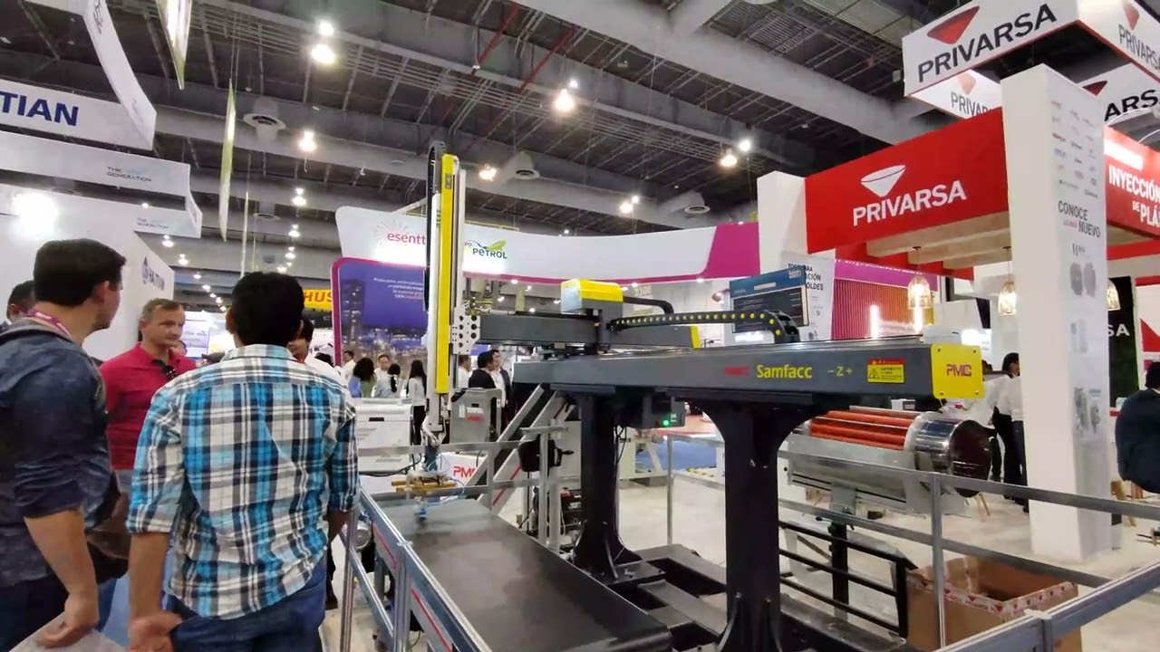 SAMFACC On Show 3 Axis Servo Robot at PlastImagime