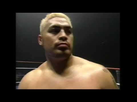 28 Mark Hunt vs Hiromi Amada K 1 World GP 2001 in Melbourne 16 06 2001 HD