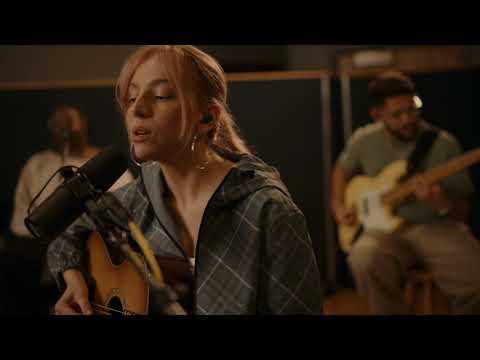 Hailey Knox - Truce (Live Performance)