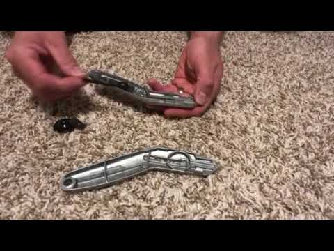 How to assemble the Stanley carpet knife