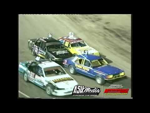 Heat Race of the Night | Modified Production: Heat 28 - 2001/02 National Title - Charlton Raceway