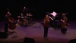 Barbarie, une femme qui chante Barbara : La solitude / La mort