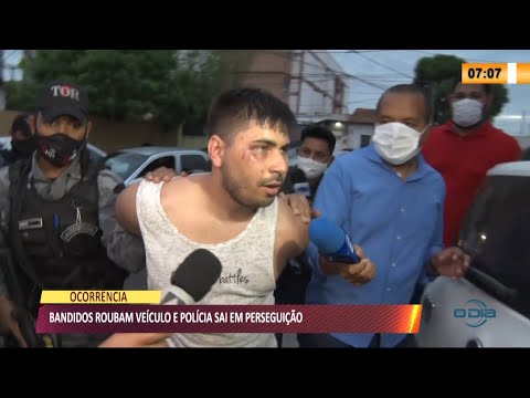 Bandidos roubam veiÌculo e poliÌcia sai em perseguicão 25 08 2021