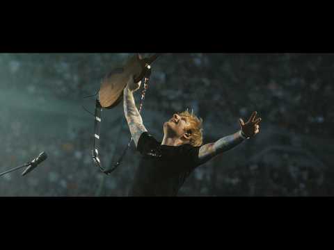 Ed Sheeran Takes You Inside The End Of His “Mathematics” Tour