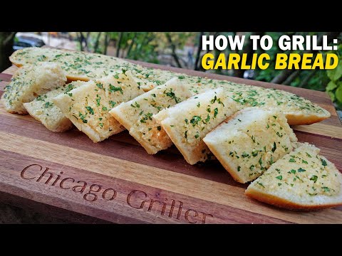 GRILLED GARLIC BREAD on a Weber Grill | Weber Q