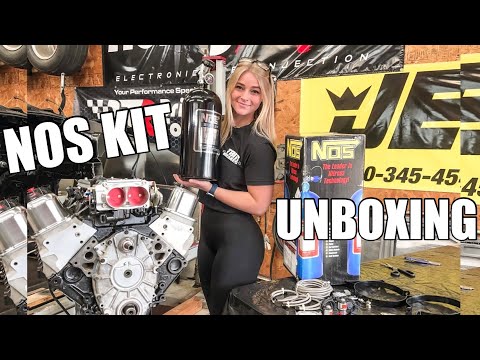 Unboxing My New NOS Kit From Holley