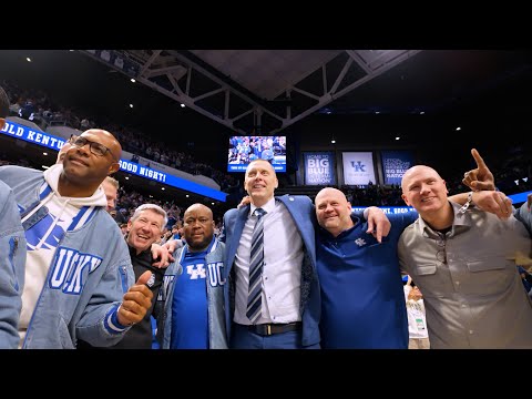 Kentucky Players, Mark Pope. & '96 Team Celebrate Win Over Tennessee