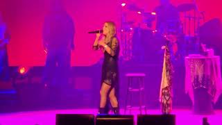 Jessica Simpson - I Wanna Love You Forever &amp; Take My Breath Away (Live in Las Vegas) 11/8/25