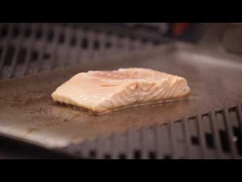 Everdure by Heston Blumenthal FURNACE Barbeque