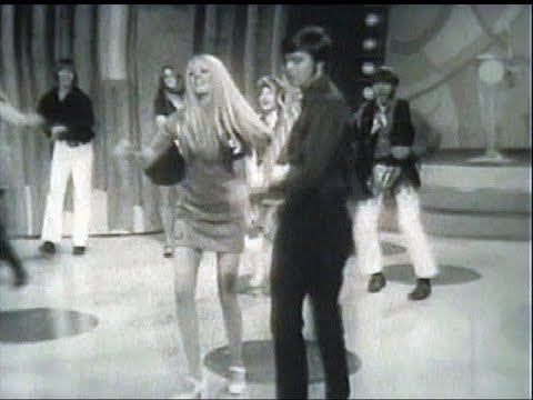 American Bandstand 1970 – 1970 Dance Contest Finalists – Up Around The Bend, CCR