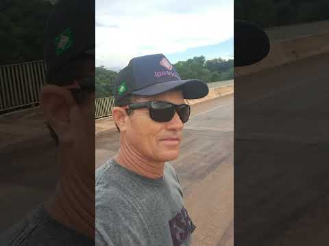 Éu mostrando às beleza do rio garças barra do garças Mato Grosso 