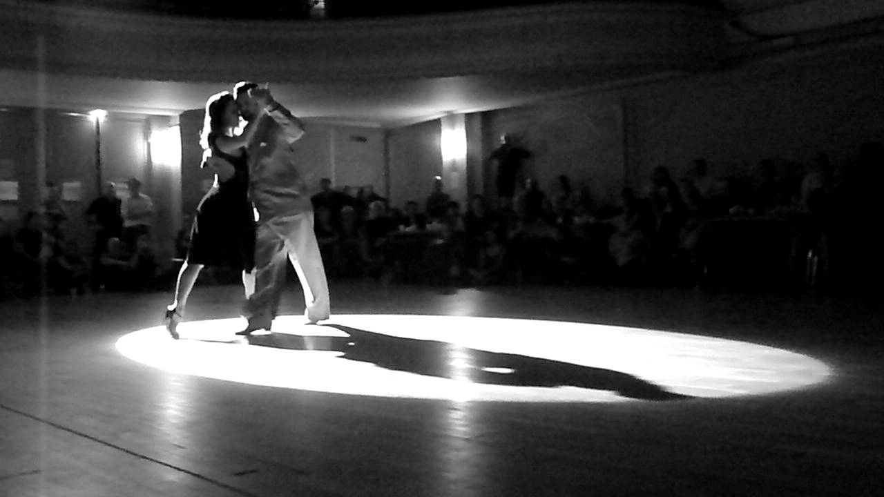 Diego Riemer & Maria Bélen Giachiello 1 au 8Renversé Lille janv 2012.MOV