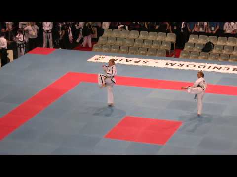 Eui-Am - V. Häyrynen (FIN) vs I. Bond (CAN) - 4th dan patterns - 2013 ITF WC Benidorm, Spain