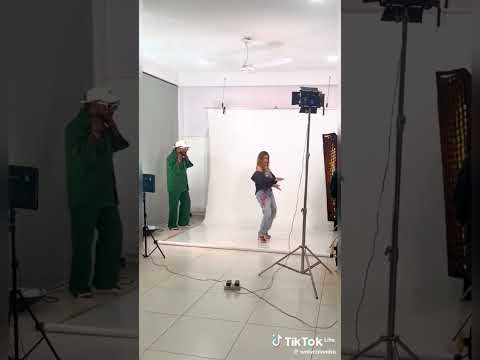 එකි මෙකි නොකි ( ජොලි) කොහොමද නැලවිල්ල 😜😜😜