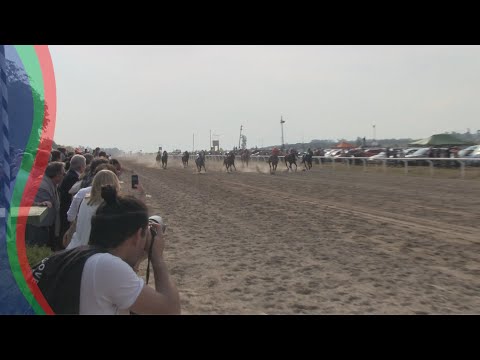 Más de 7000 personas en las carreras del 25 de agosto en el Hipódromo de Colonia