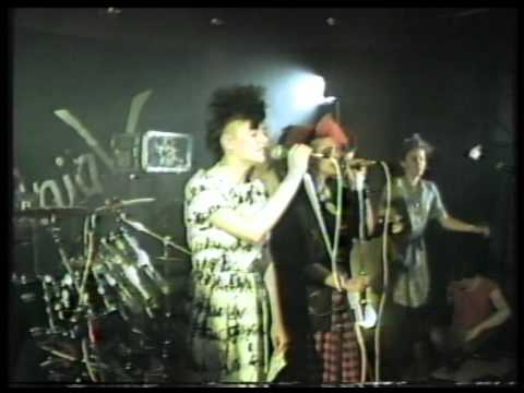 Hagar The Woombe - Idol (Live at The Bierkellar in Leeds, UK, 1984)