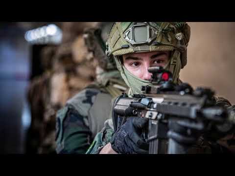 Bagad de Lann-Bihoué - Ag an Douar d'ar Mor