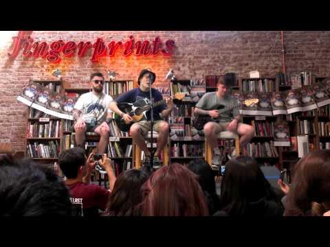 Neck Deep - Dammit- Blink 182 cover ( acoustic live @fingerprints Long Beach 3.9.14)