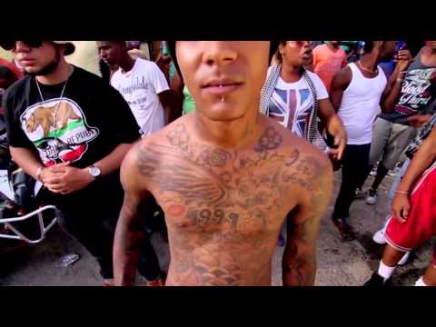 BOY WARRIOR  ft  R 1 LA ESENCIA   dame un motivo   quimico ultramega intro video oficial