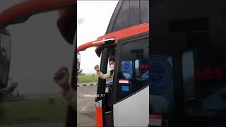 Download lagu kata kata dari mbak pramugari bus Rosalia indah#pramugarirosaliaindah #busrosaliaindah mp3