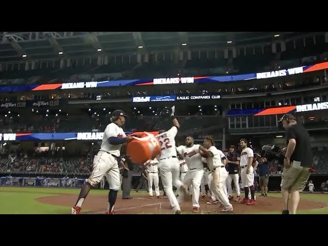 Jason Kipnis hits a walk off homer vs the Royals and the Indians celebrate, a breakdown