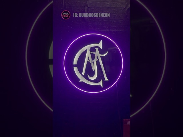 Vídeo relacionado con Real Madrid Imán Magnético Metálico Escudo Color, Plata, Dorado, por Siempre 1902 (RMCF)