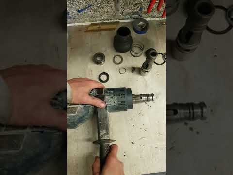 Bosch GBH 8-45 D hammer not holding the bit in.