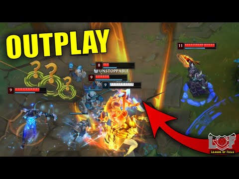 Outplays or 200 IQ and LoL Moments 2020 in League of Legends