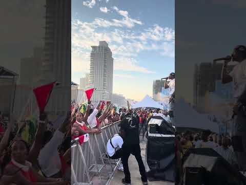 Taller Dan full performance at HappyplaceNYC