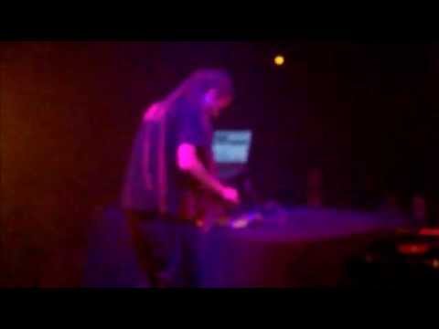 I-Axe (Steppaddict) in live dub - Last tune @ Le Grand Mix