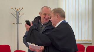 Download lagu „Tulpinių“ lyderis Vertelka: pasiųsiu aš jį ant trijų raidžių mp3 Download lagu „Tulpinių“ lyderis Vertelka: pasiųsiu aš jį ant trijų raidžių mp3