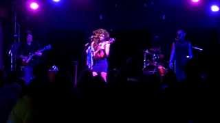 Valerie June - PUSHIN&#39; AGAINST A STONE full band 10-7-2013 Juanita&#39;s Little Rock, AR live