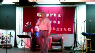 Mark Dean sings Angel Wings at The Night Light