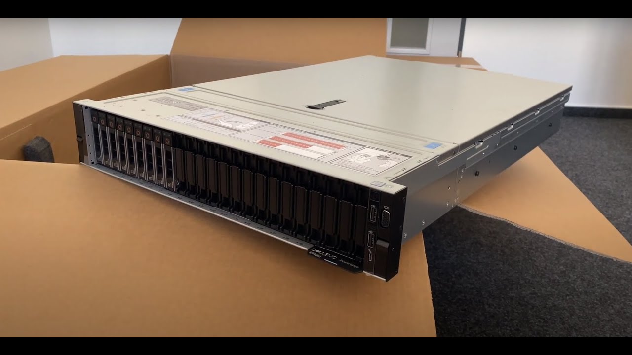Příběh serveru DELL R740XD | vybalení a první start
