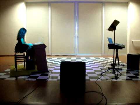 BIDELLATI-C.E.M- Yasmim - "Minha Primeira Valsa" - 12/2011