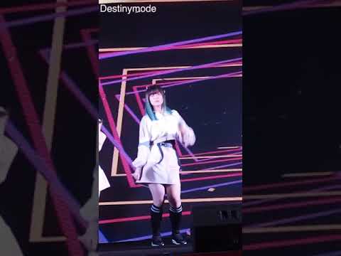 Fancam Wee BNK48 Tsugi no Season Roadshow in CNX 020662
