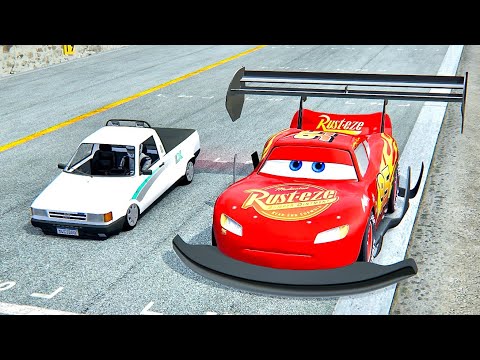 Lightning McQueen GTR vs Fiat Fiorino Monster - Drag Race