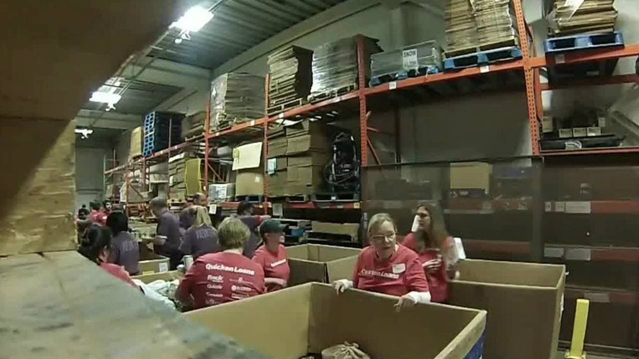 Residents celebrate 'Giving Tuesday'