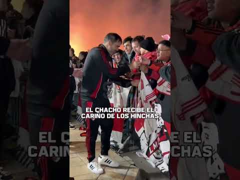 🤳🔴⚪ EL CHACHO #COUDET META SELFIE Y FIRMAS EN CÓRDOBA CON LA GENTE DE #RIVER.🐔