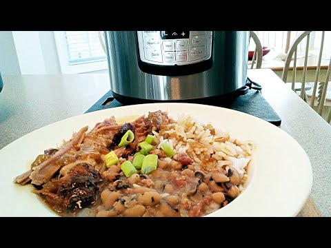 How To Make INSTA POT PULLED PORK in Pressure Cooker | Simple Quick | Easy Meals with Chef and More