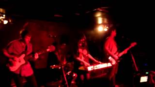TOPS ✩ Go Away ✩ live @ Espace B // Paris 2012