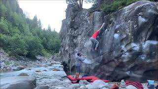Video thumbnail of Grit Deluxe, 7a+. Magic Wood